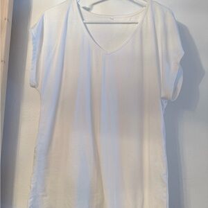 Women's White V-Neck Short Sleeve Top